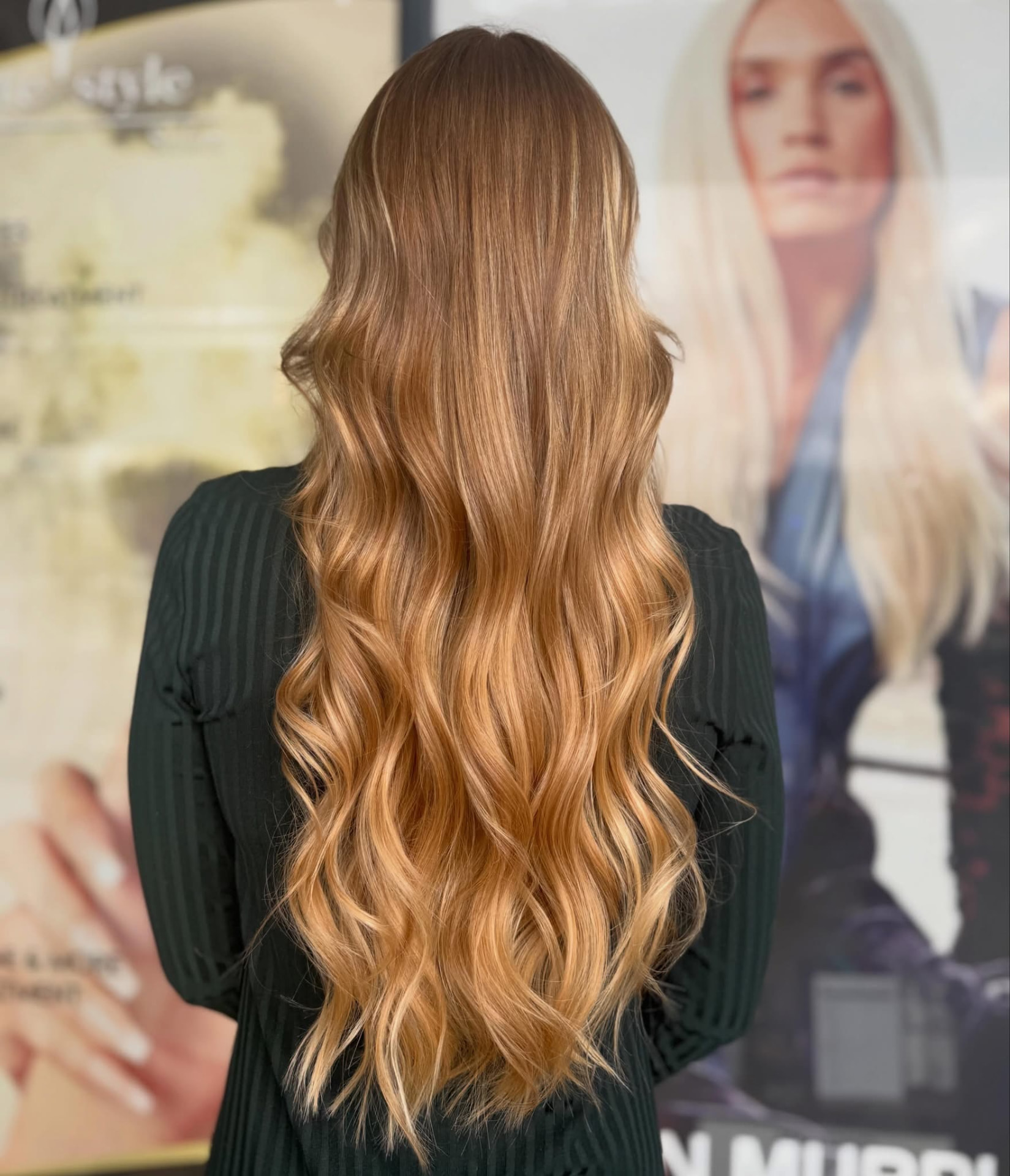 Warm caramel balayage from behind